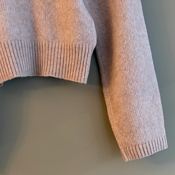 CLUB MONACO Crew Neck Sweater size XS - Picture 13 of 16